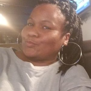 Meet your Posher, Candace